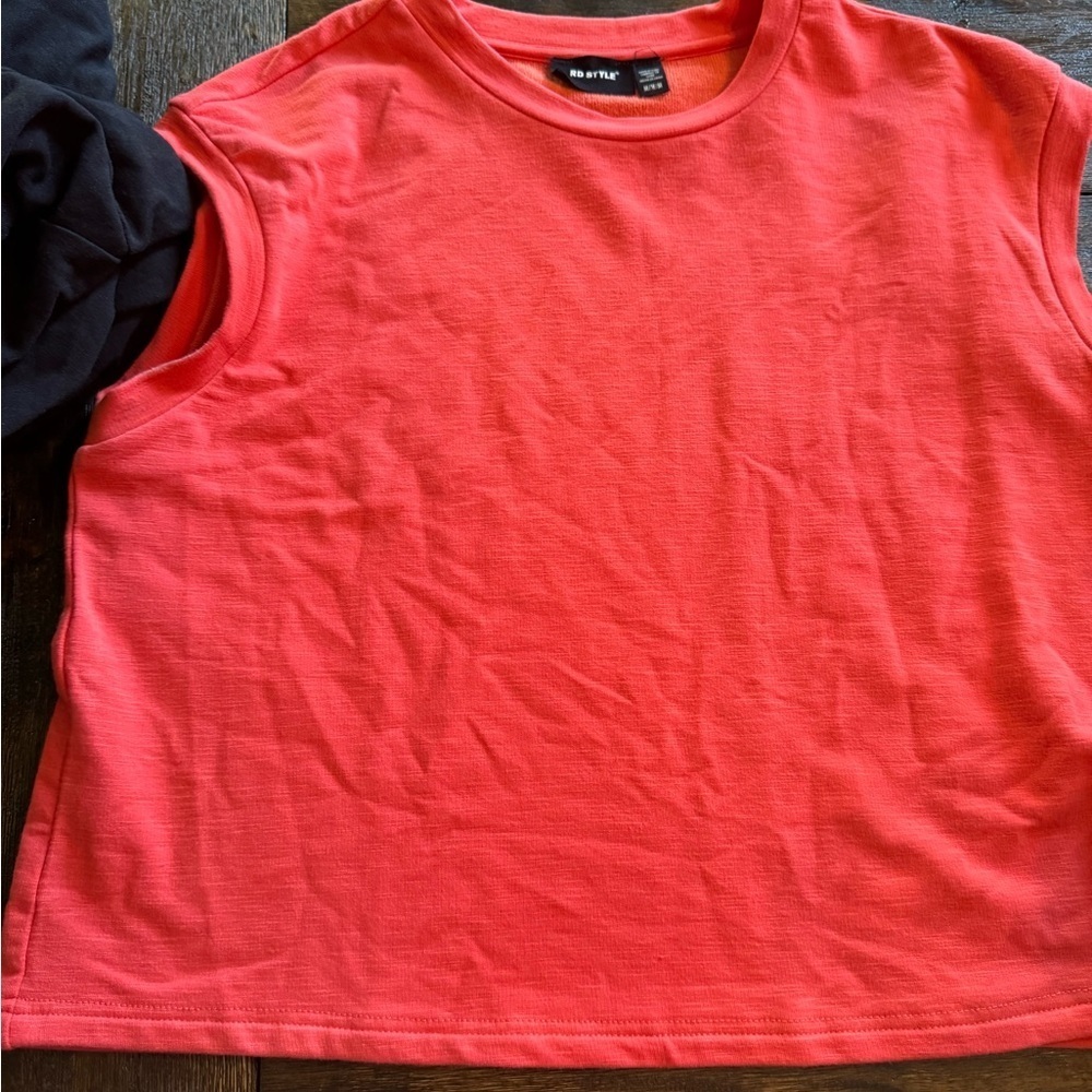RD STYLE - MIVA SOFT KNIT TANK LIKE NEW - Picture 3 of 4